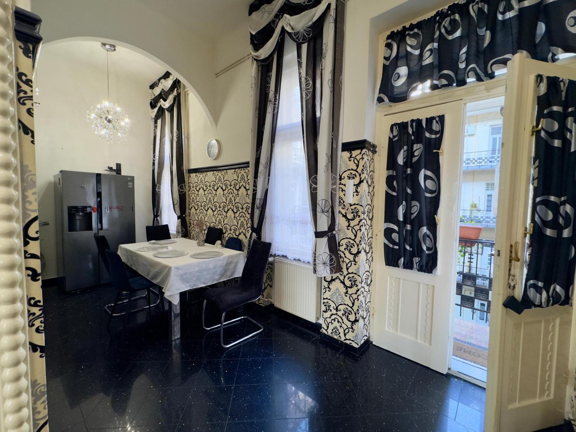 Versace Luxury Apartamento Budapest